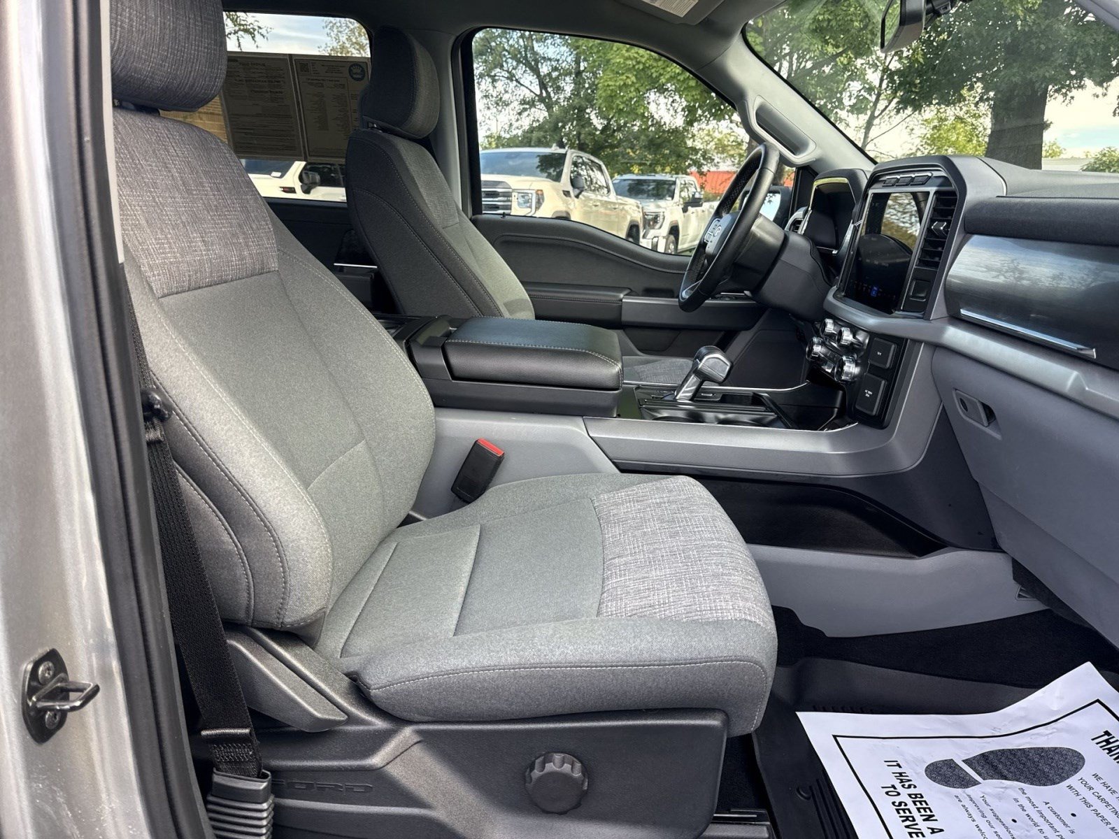 Used 2023 Ford F150 Lightning XLT AWD/4WD image 23