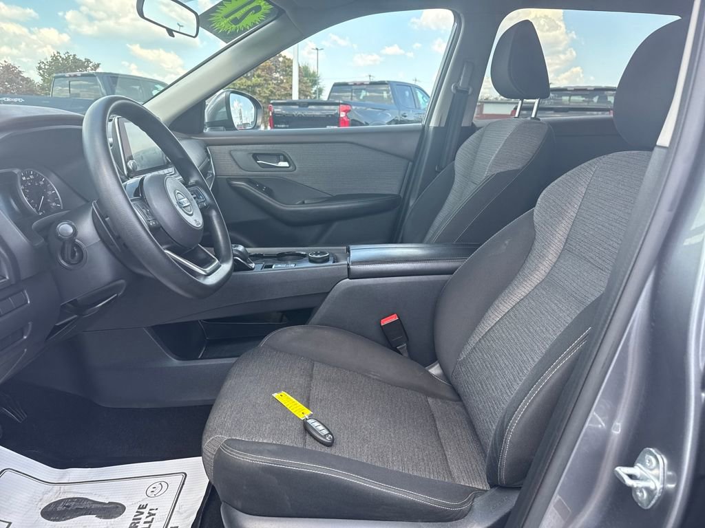 Used 2021 Nissan Rogue SV image 11