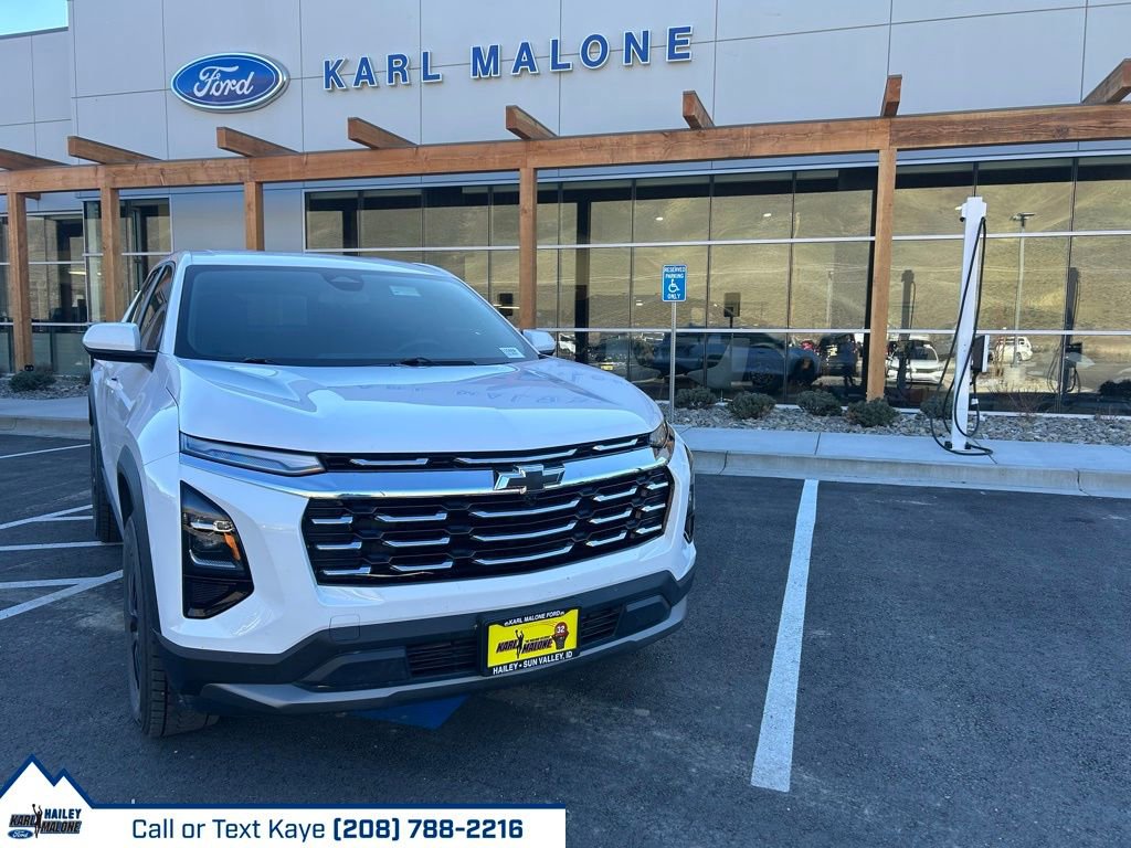 Used 2026 Chevrolet Equinox LT w/ LPO, Floor Liner Package image 1