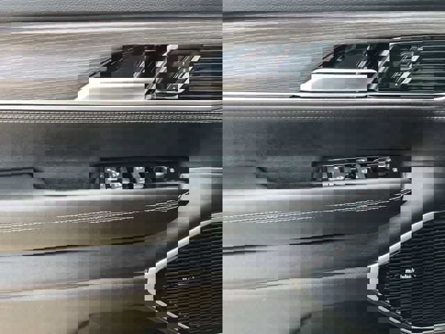 Used 2024 Jeep Wagoneer Series III w/ Premium Group I image 43