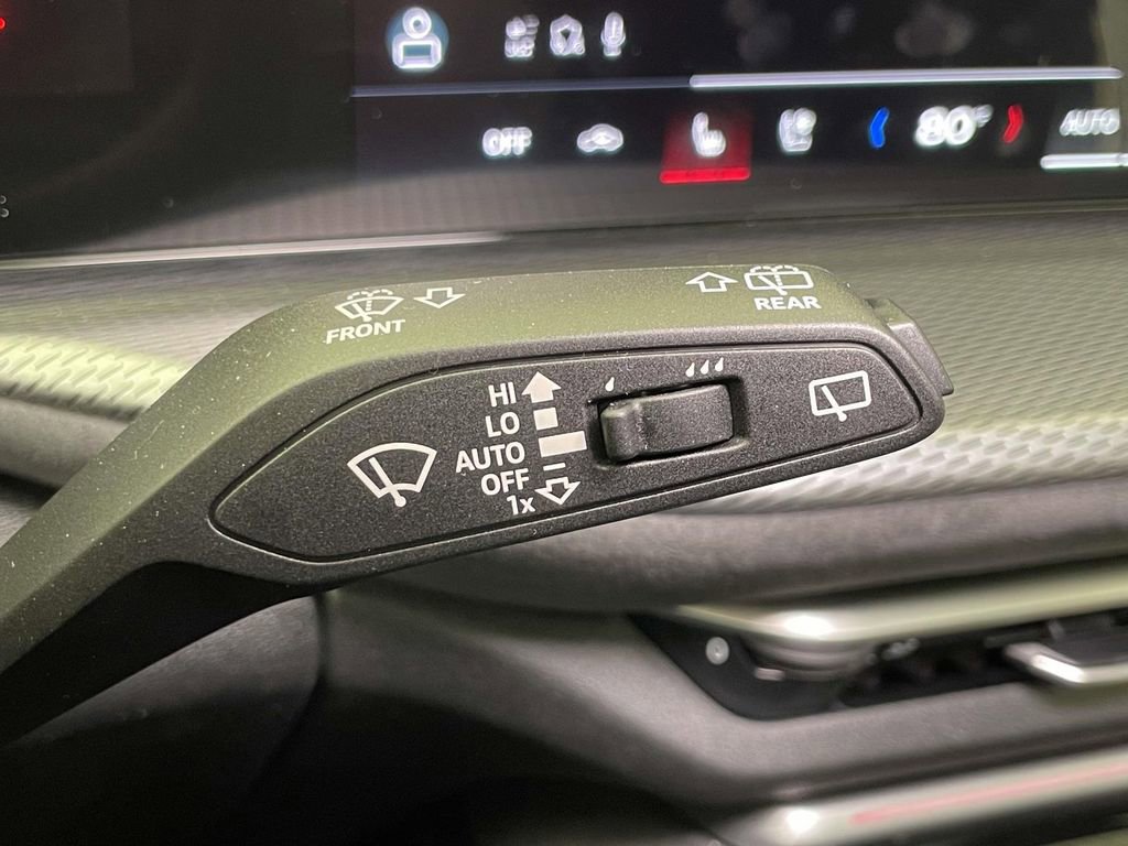 New 2025 Audi SQ5 Prestige image 41