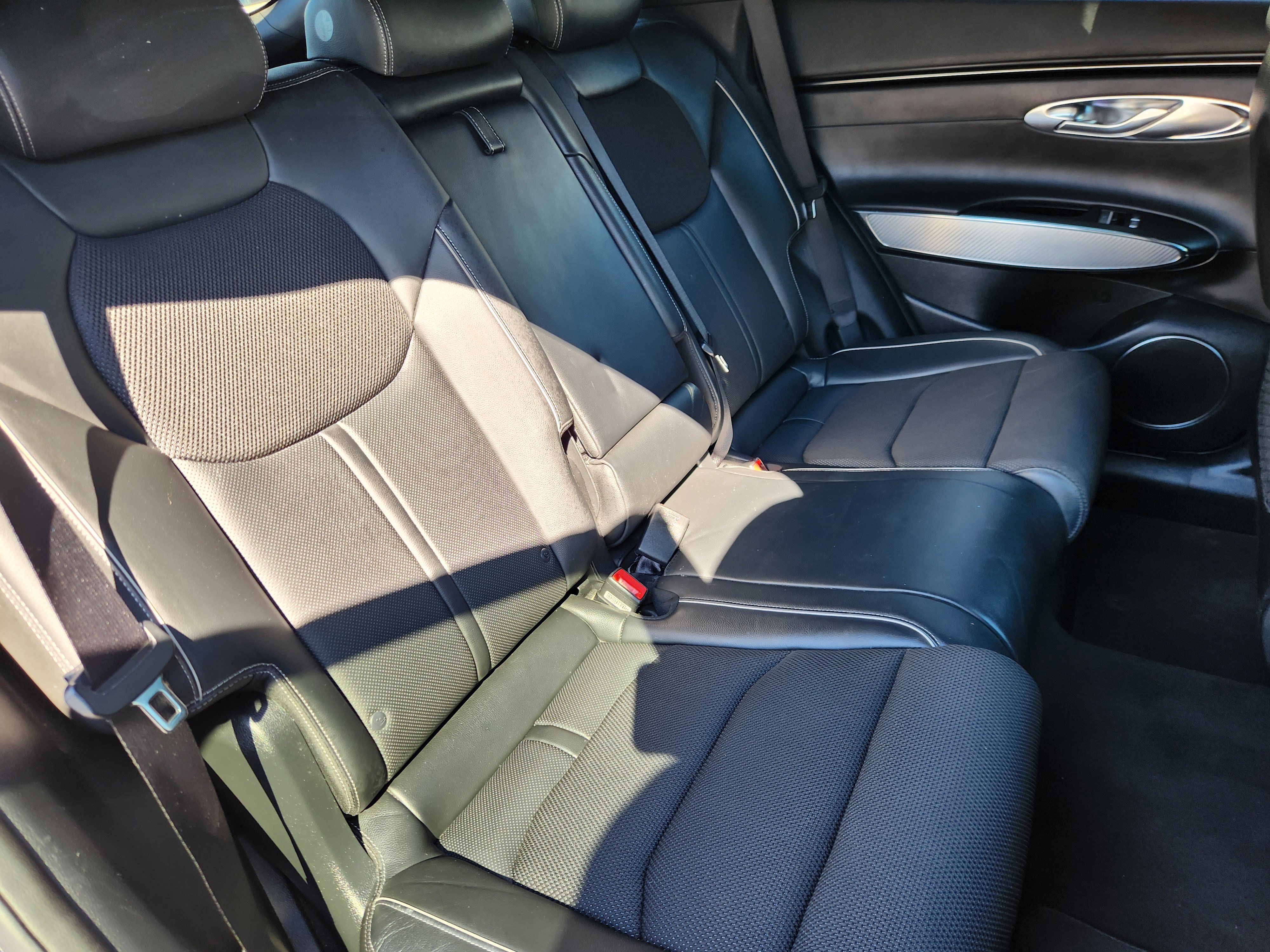 Used 2024 Genesis GV70 3.5T Sport image 17