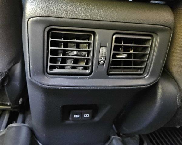 Used 2022 Toyota RAV4 XLE image 25