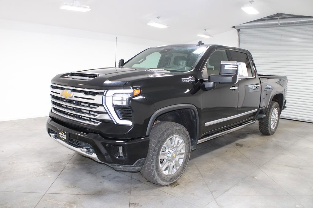 Used 2024 Chevrolet Silverado 2500 High Country w/ High Country Premium Package image 4