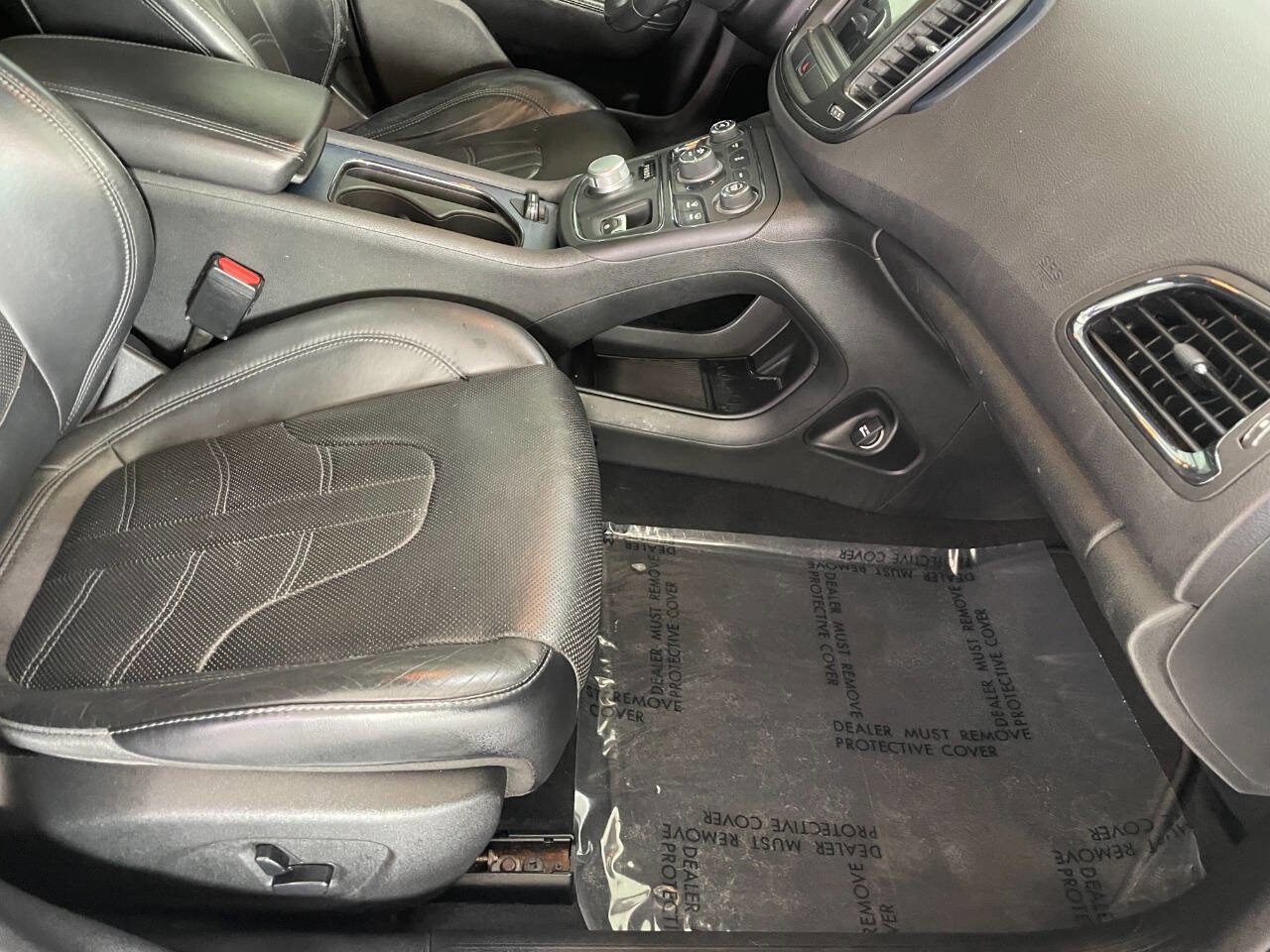 Used 2015 Chrysler 200 S w/ Navigation & Sound Group I image 27