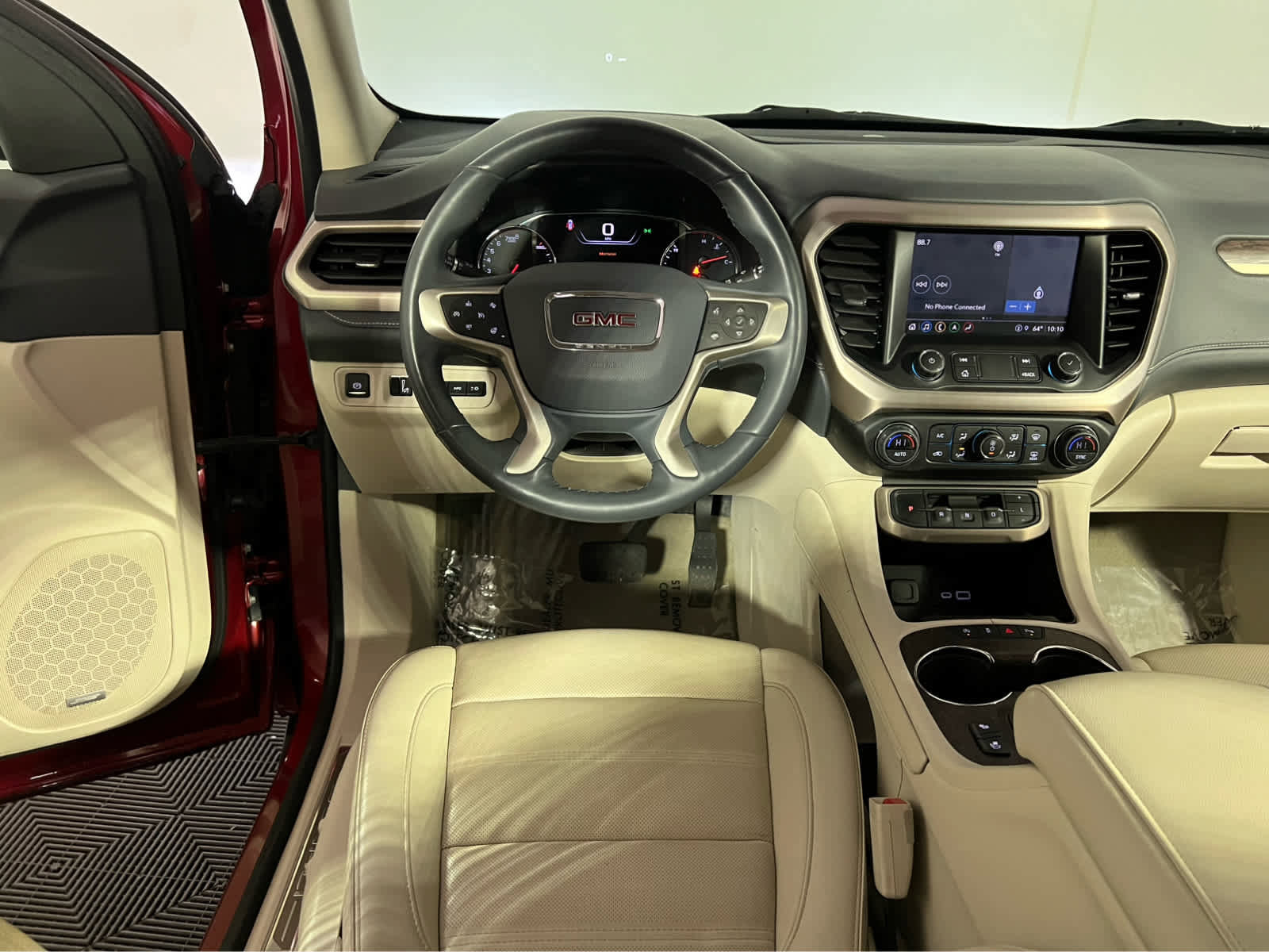 Used 2023 GMC Acadia Denali w/ Denali Ultimate Package image 13
