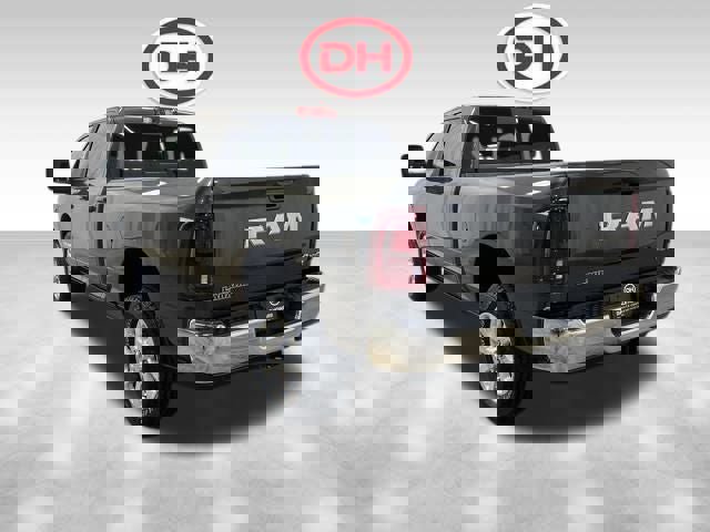 New 2026 RAM 2500 Laramie AWD/4WD image 10