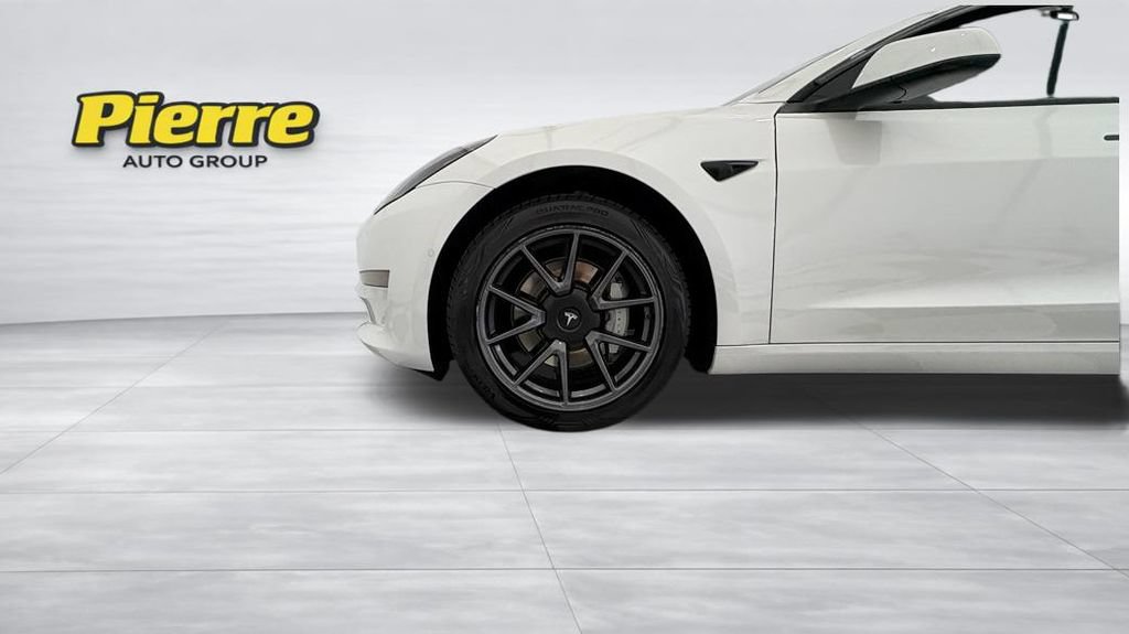 Used 2022 Tesla Model 3 Long Range AWD/4WD image 10