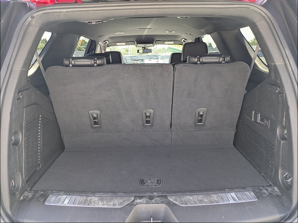Used 2022 Chevrolet Tahoe RST w/ Luxury Package RWD image 15