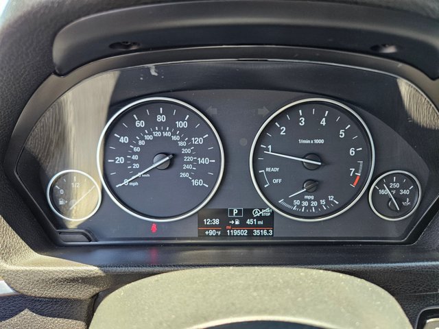 Used 2017 BMW 320i Sedan RWD image 11