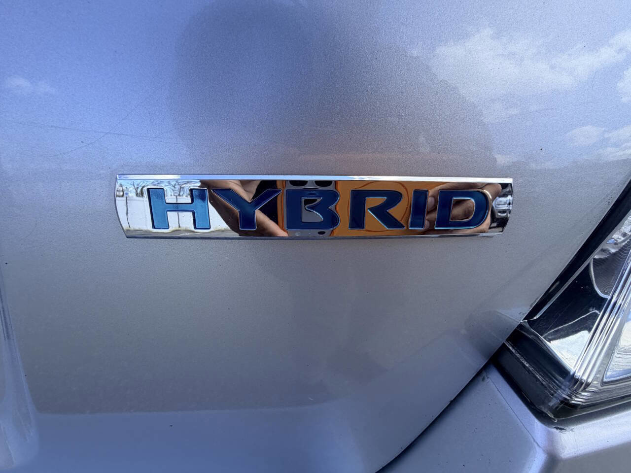 Used 2010 Nissan Altima Hybrid Sedan image 32