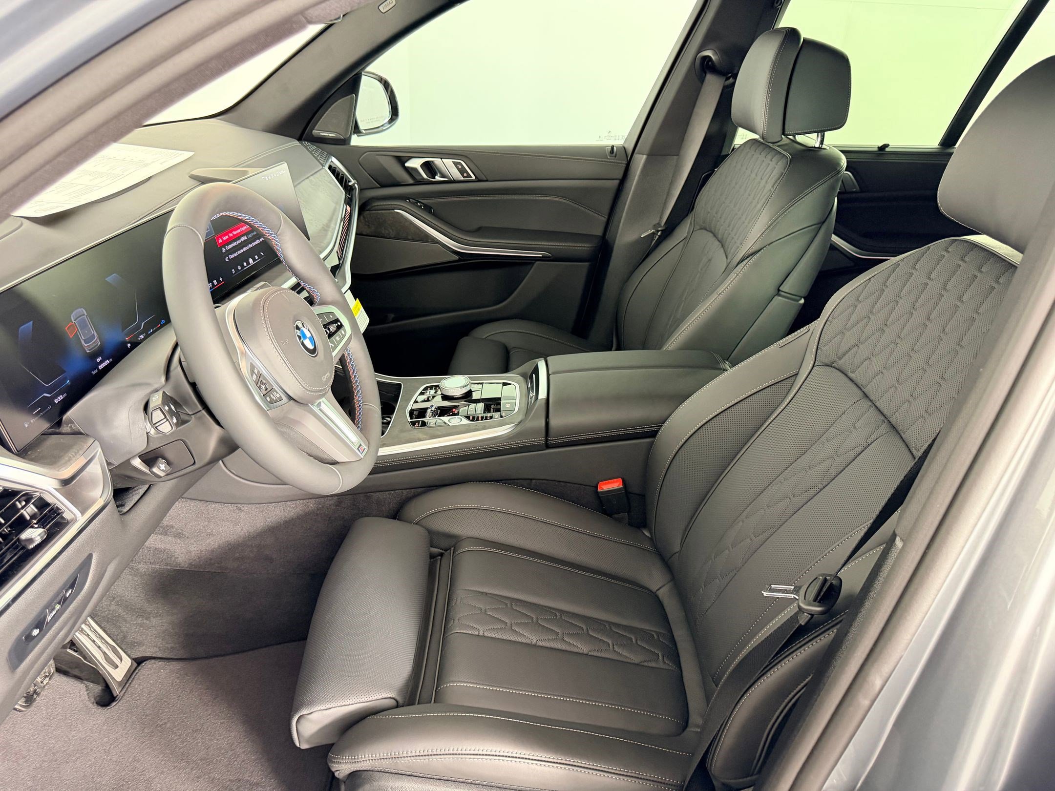 New 2026 BMW X5 M60i w/ Executive Package AWD/4WD image 5