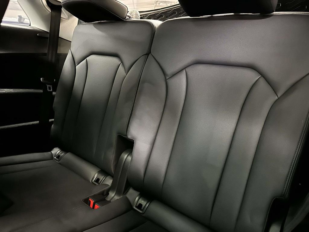 Used 2023 Audi Q7 3.0T Premium Plus image 18