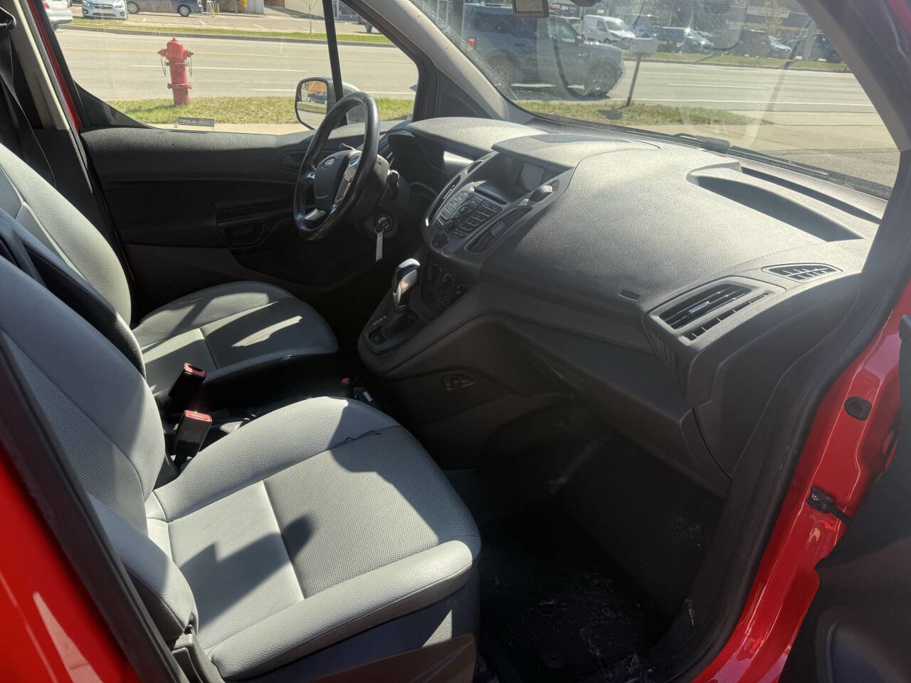 Used 2017 Ford Transit Connect XL image 10