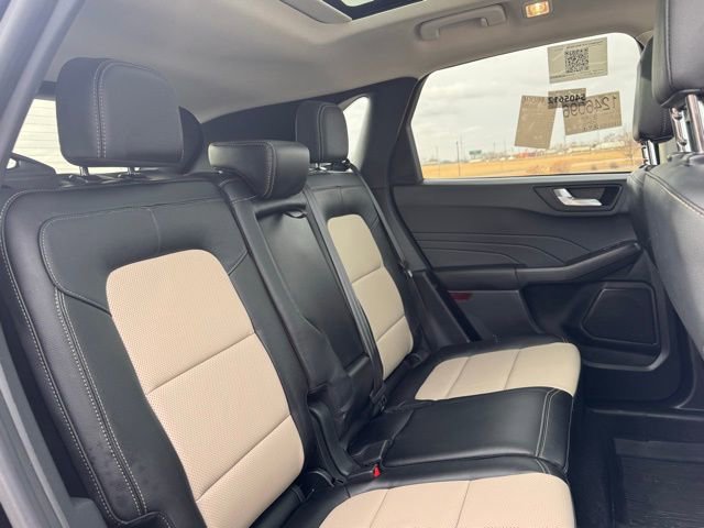 Used 2022 Ford Escape Titanium w/ Titanium Elite Package image 26