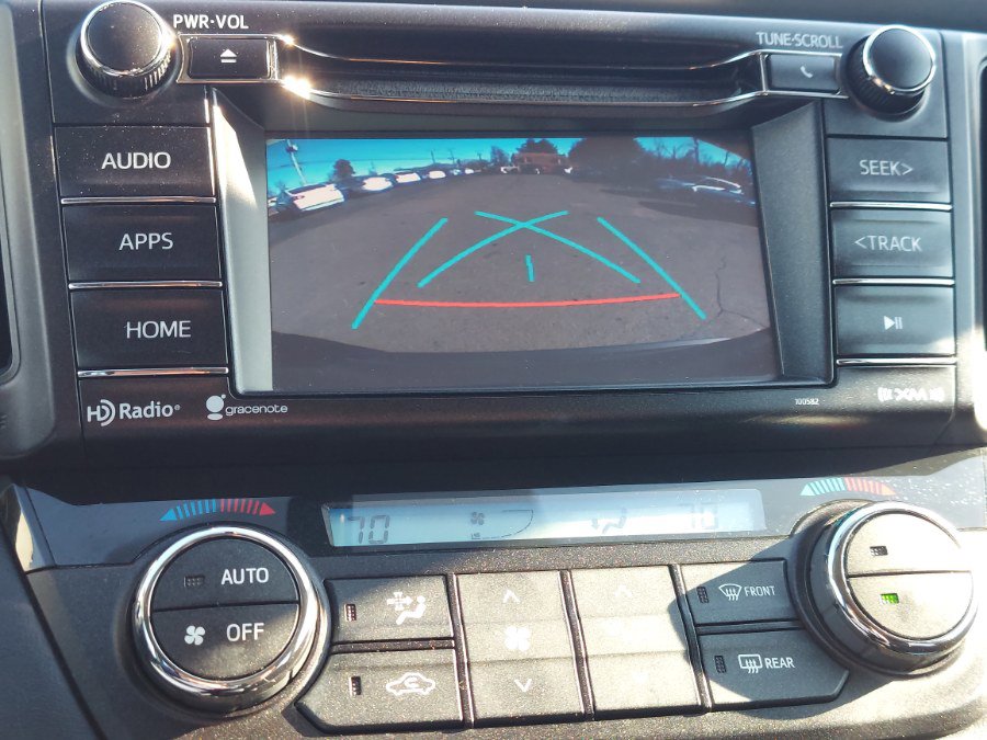 Used 2016 Toyota RAV4 XLE AWD/4WD image 16