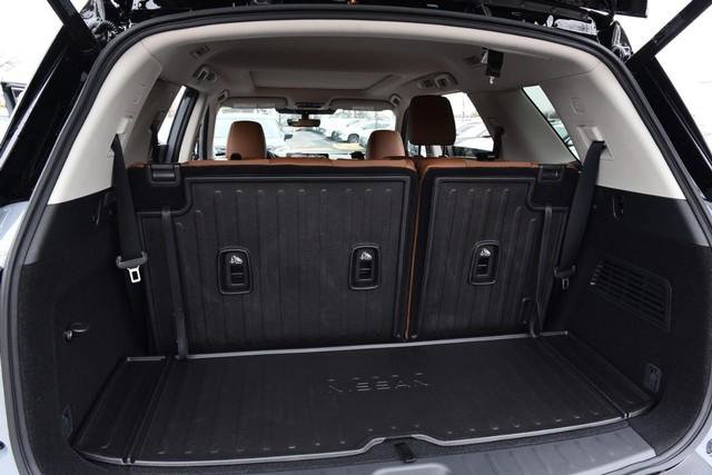 New 2026 Nissan Pathfinder Platinum image 31