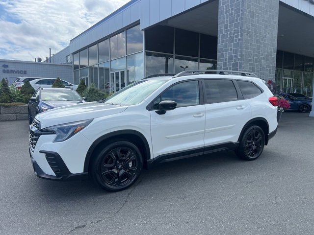 Used 2025 Subaru Ascent Bronze Edition w/ Onyx Package image 2