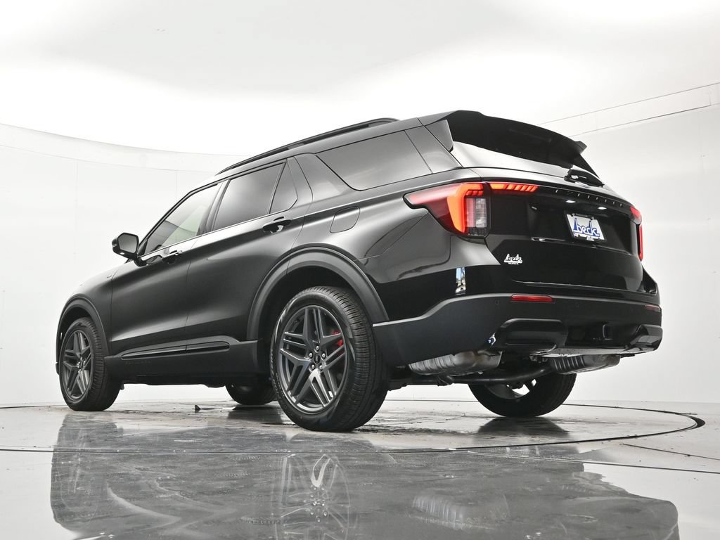 New 2026 Ford Explorer ST-Line w/ ST-Line Street Pack RWD image 42
