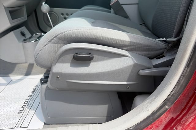 Used 2007 Chrysler PT Cruiser Touring FWD image 17