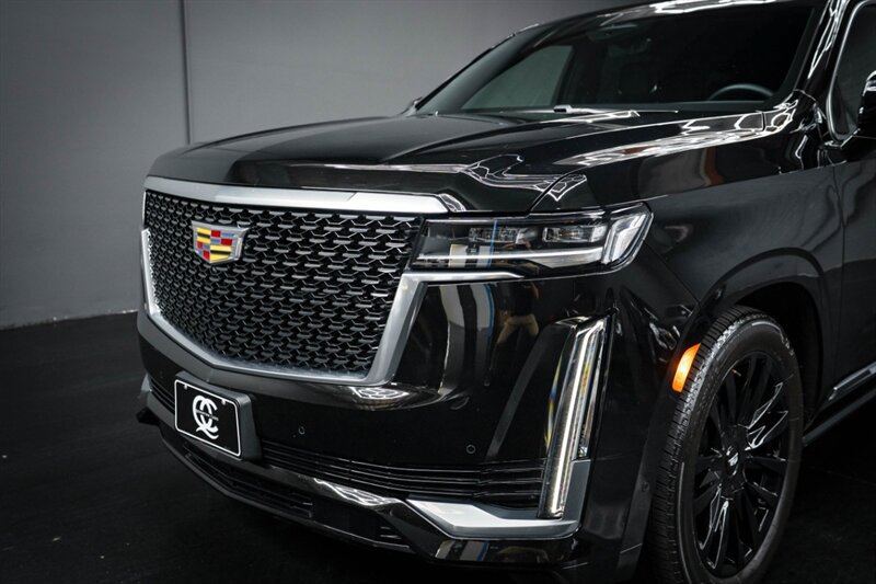 Used 2023 Cadillac Escalade Premium Luxury w/ Performance Package AWD/4WD image 8