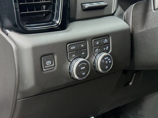 Used 2026 GMC Sierra 2500 AT4X AWD/4WD image 11
