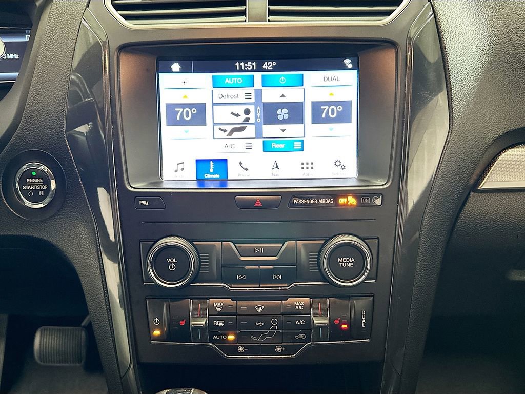 Used 2019 Ford Explorer XLT w/ Equipment Group 202A image 17
