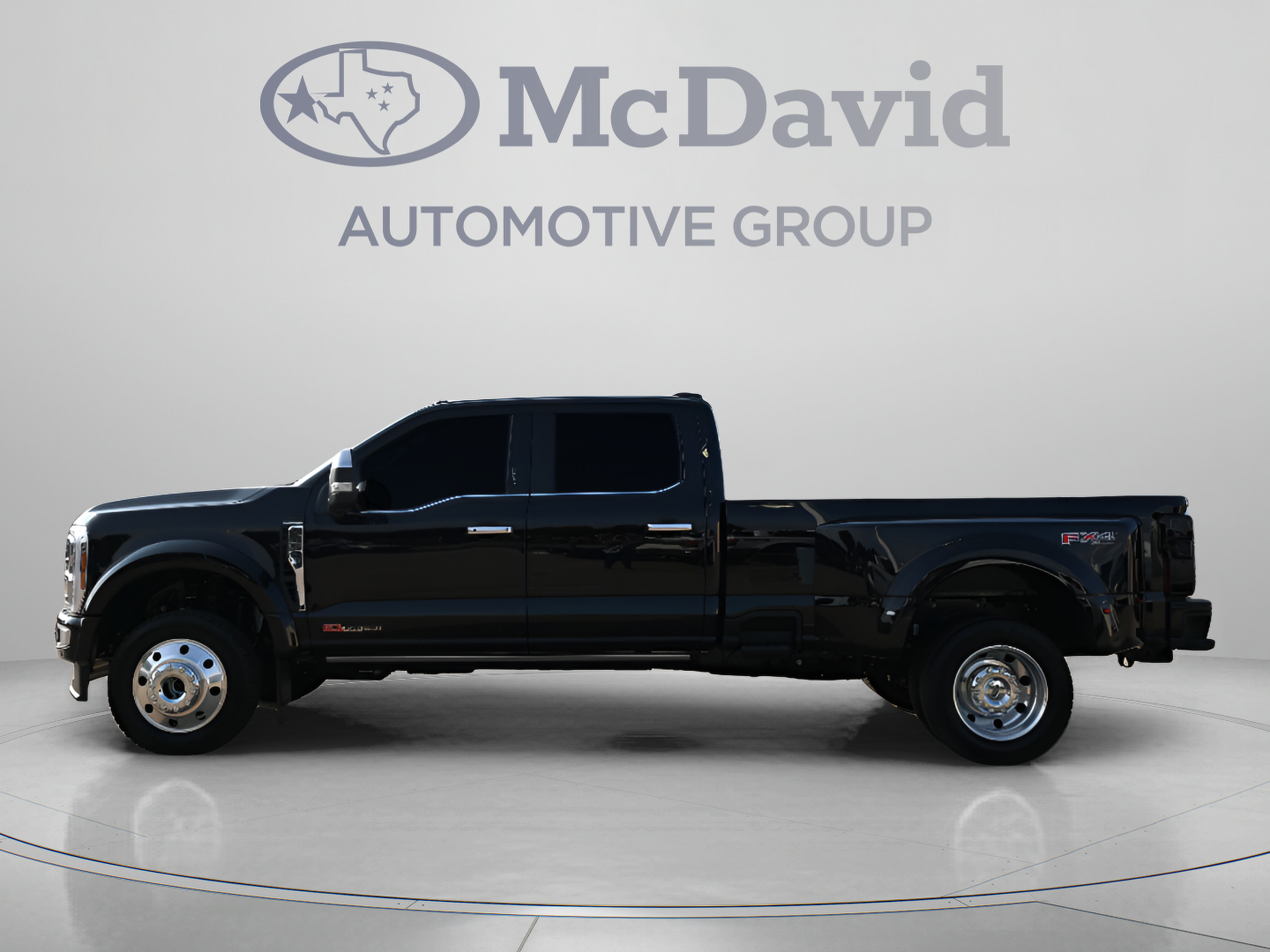 Used 2026 Ford F450 Platinum w/ Platinum Plus Package AWD/4WD image 4