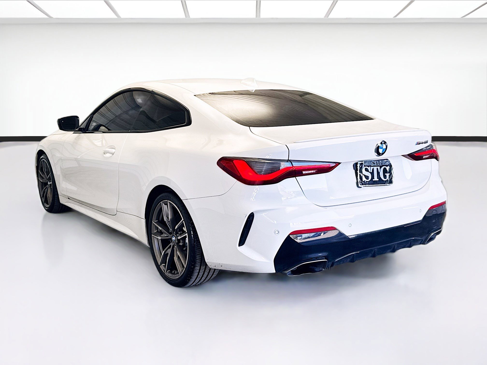 Used 2023 BMW M440i Coupe image 6