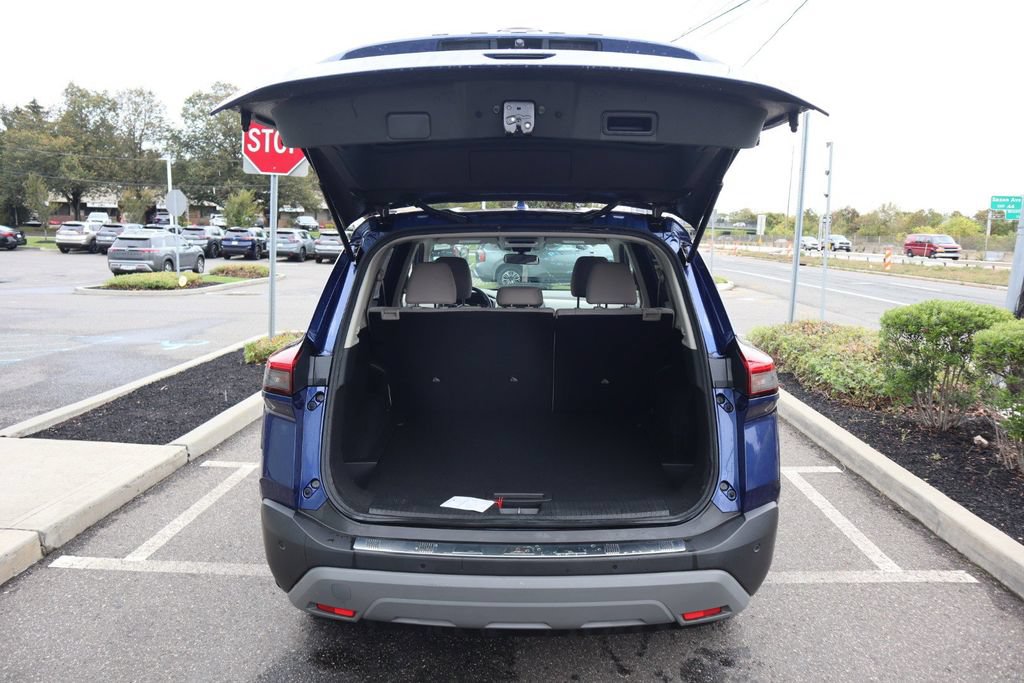Certified 2023 Nissan Rogue SV AWD/4WD image 28