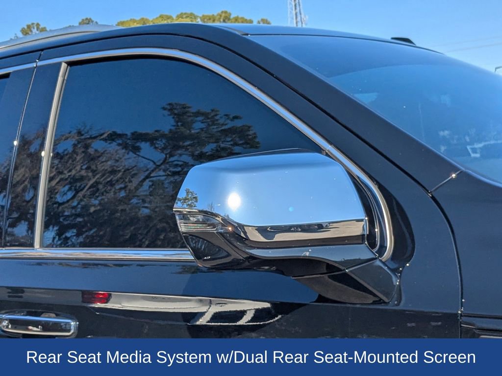 Used 2024 GMC Yukon Denali Ultimate image 12