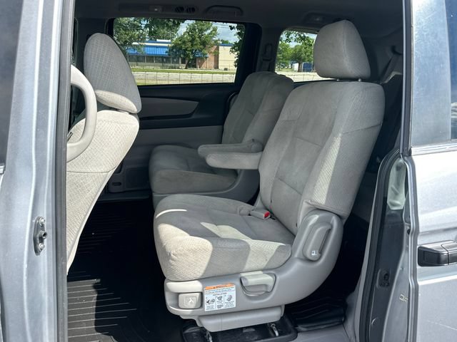 Used 2016 Honda Odyssey LX image 13