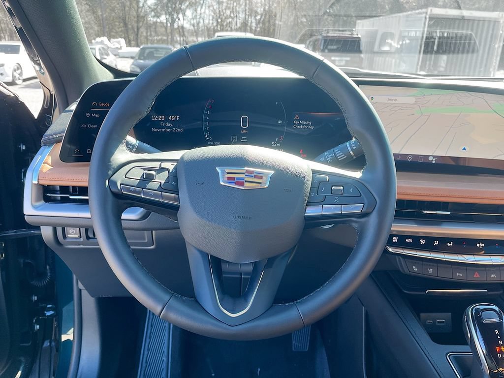 Certified 2025 Cadillac XT4 Premium Luxury w/ LPO, ONYX Package AWD/4WD image 10