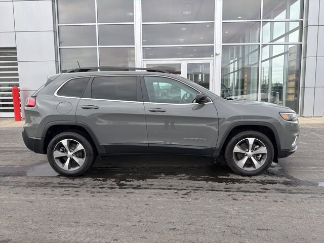 Used 2022 Jeep Cherokee Limited image 8