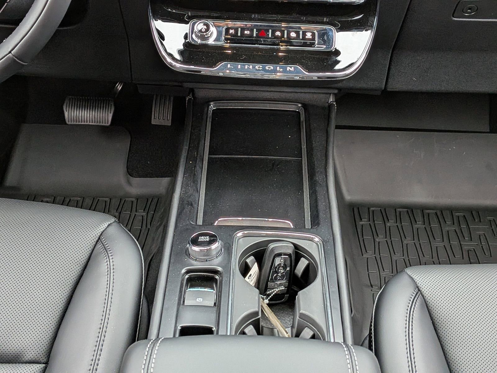 New 2026 Lincoln Corsair Premiere image 22