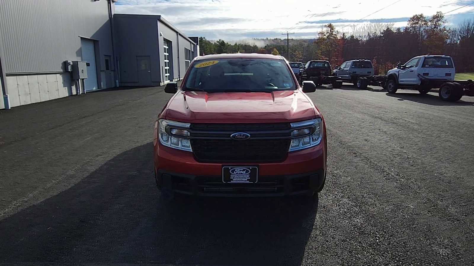 Used 2024 Ford Maverick XLT w/ XLT Luxury Package AWD/4WD image 3