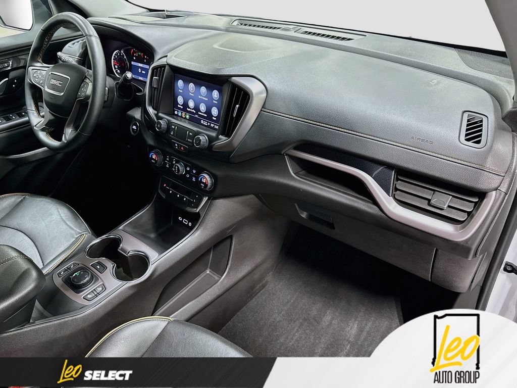 Used 2024 GMC Terrain AT4 w/ Tech Package AWD/4WD image 32