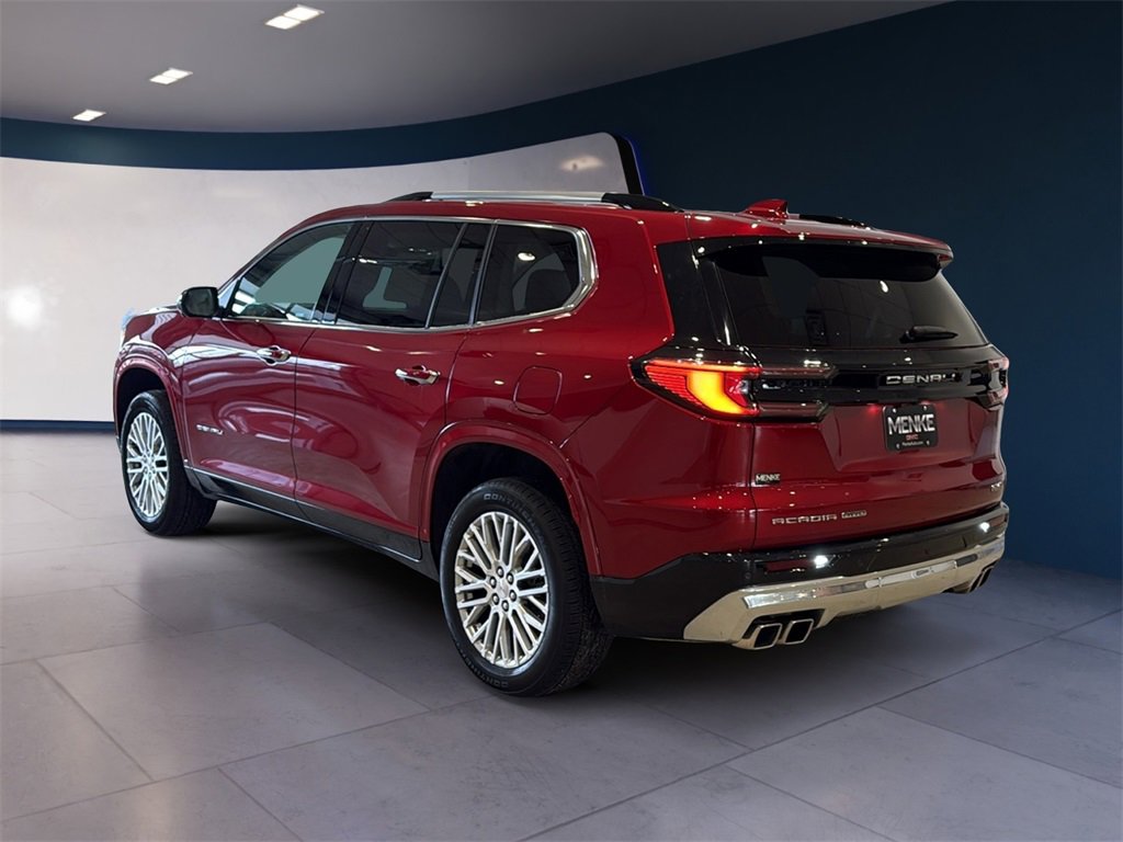 Used 2024 GMC Acadia Denali image 5