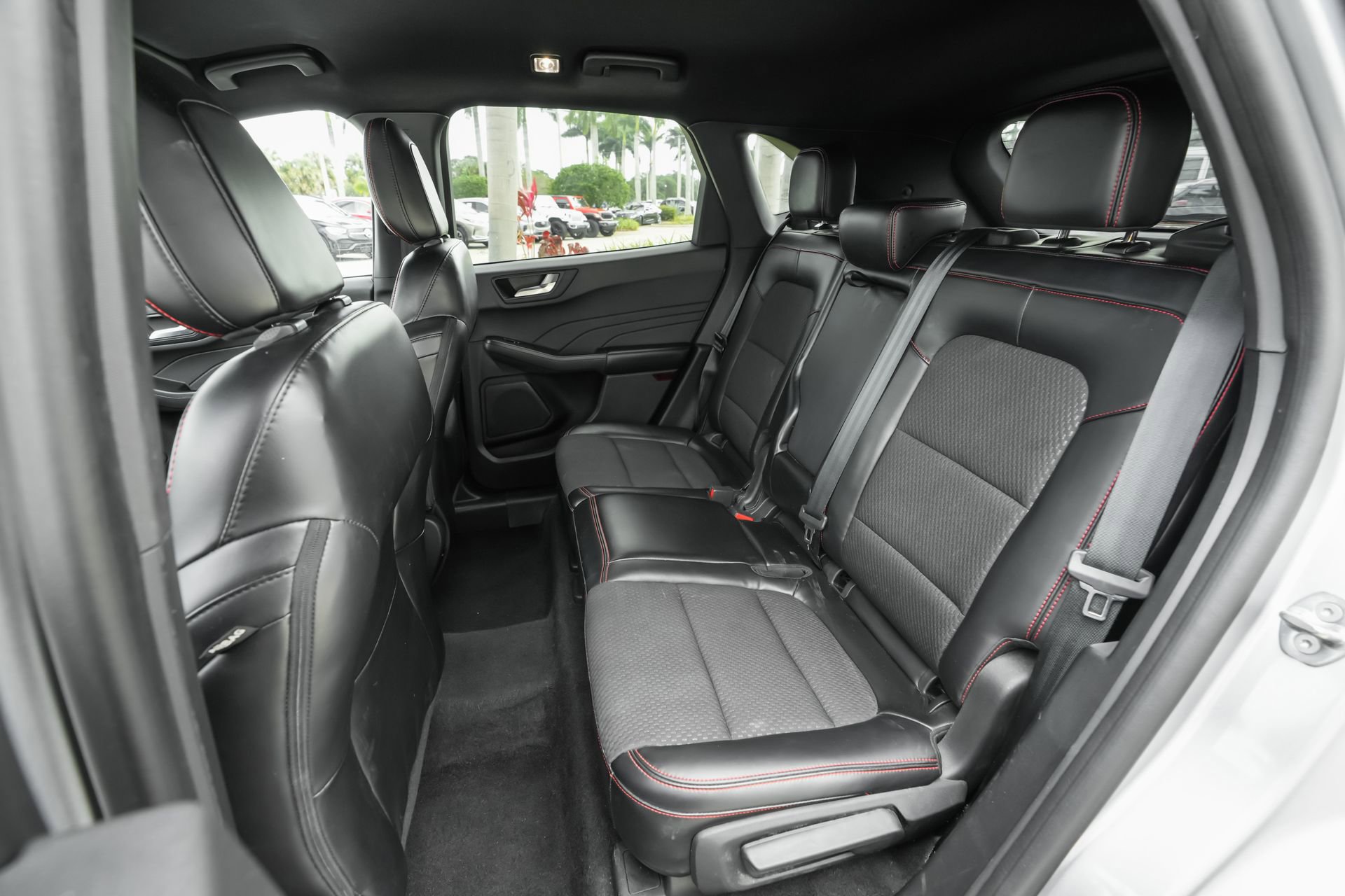 Used 2023 Ford Escape ST-Line image 18