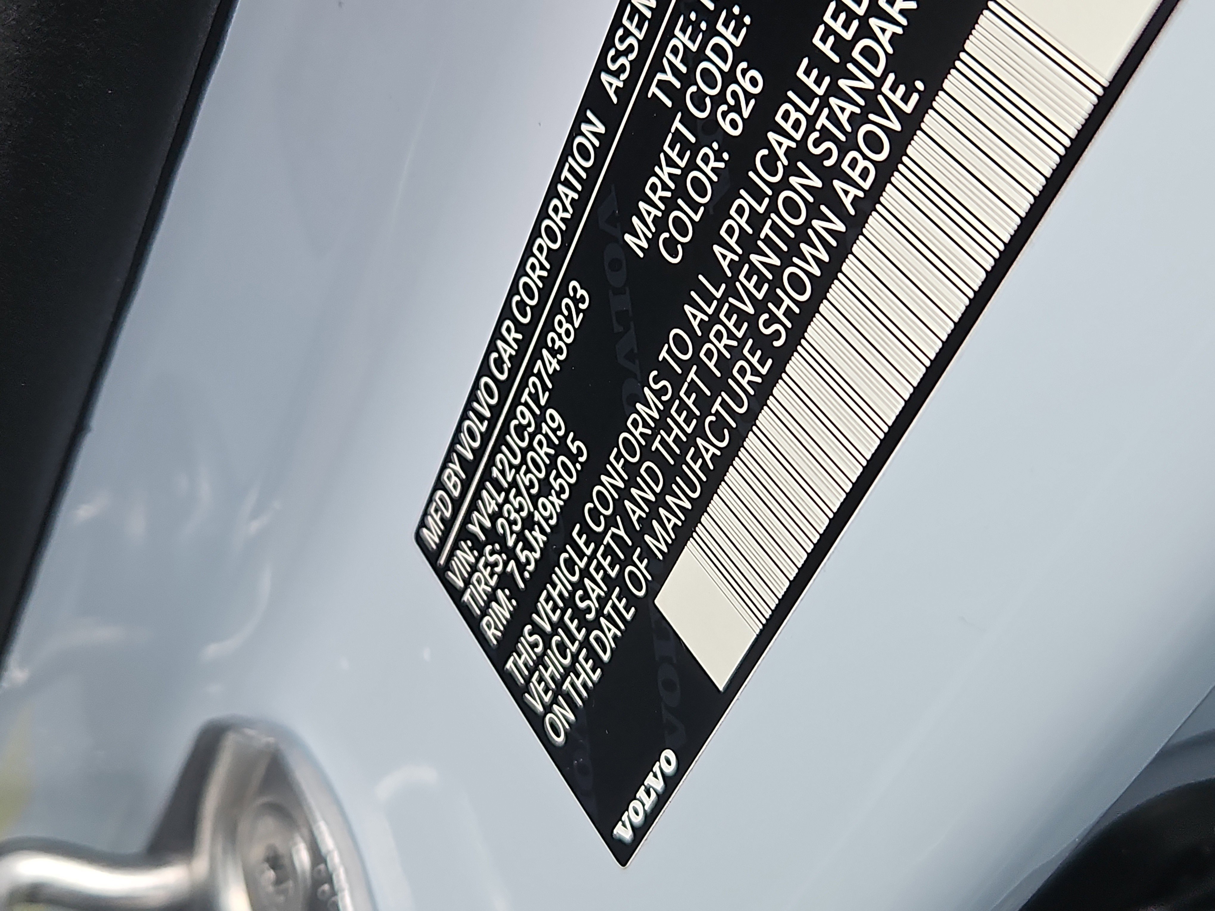 New 2026 Volvo XC40 B5 Plus w/ Protection Package Premier image 5