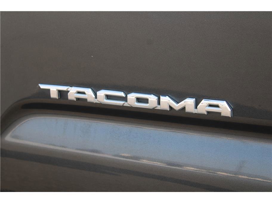 Used 2019 Toyota Tacoma TRD Off-Road image 30