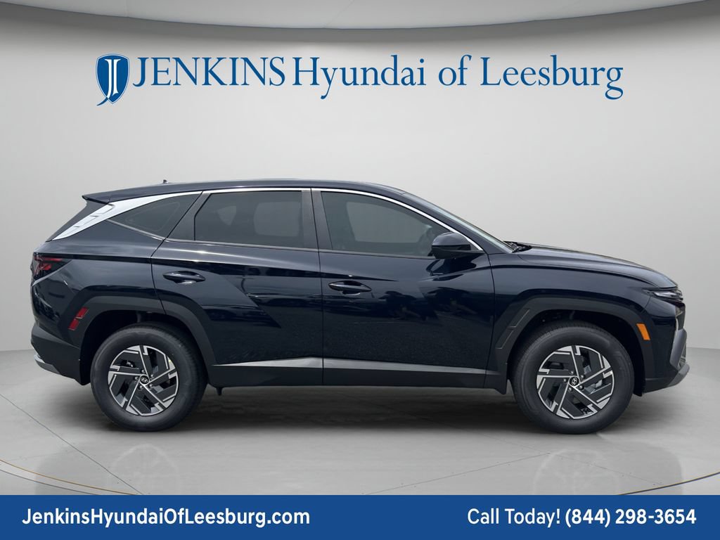 New 2026 Hyundai Tucson Blue SE AWD/4WD image 3