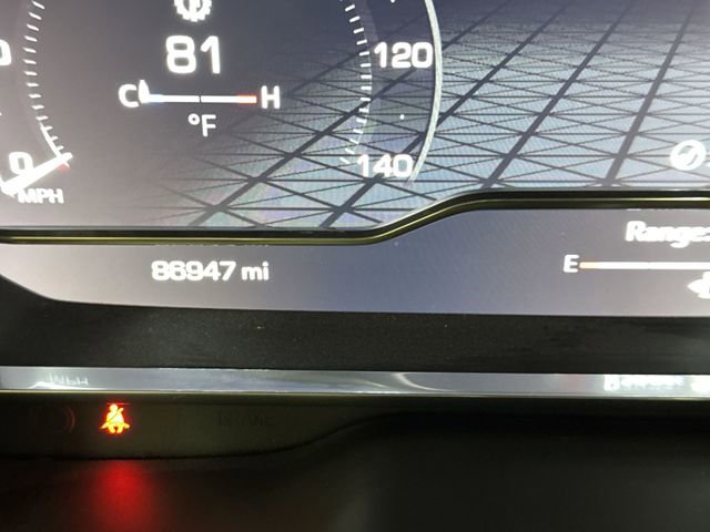 Certified 2023 GMC Yukon XL SLT w/ SLT Luxury Package image 11