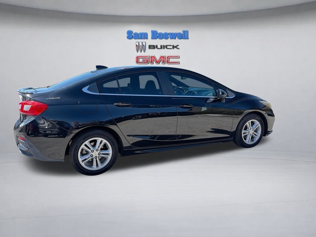 Used 2017 Chevrolet Cruze LT w/ Convenience Package FWD image 10