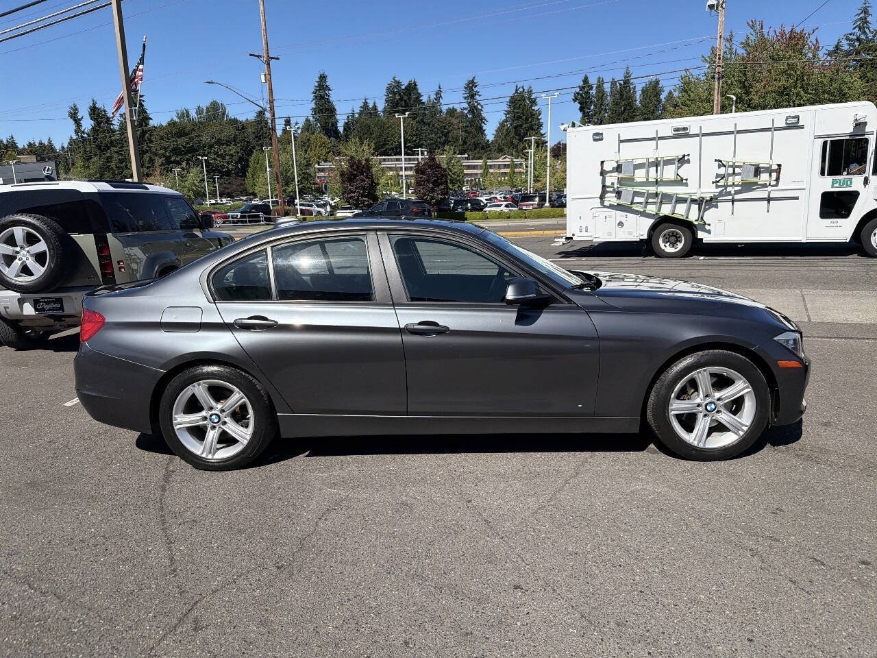 Used 2014 BMW 320i Sedan RWD image 8