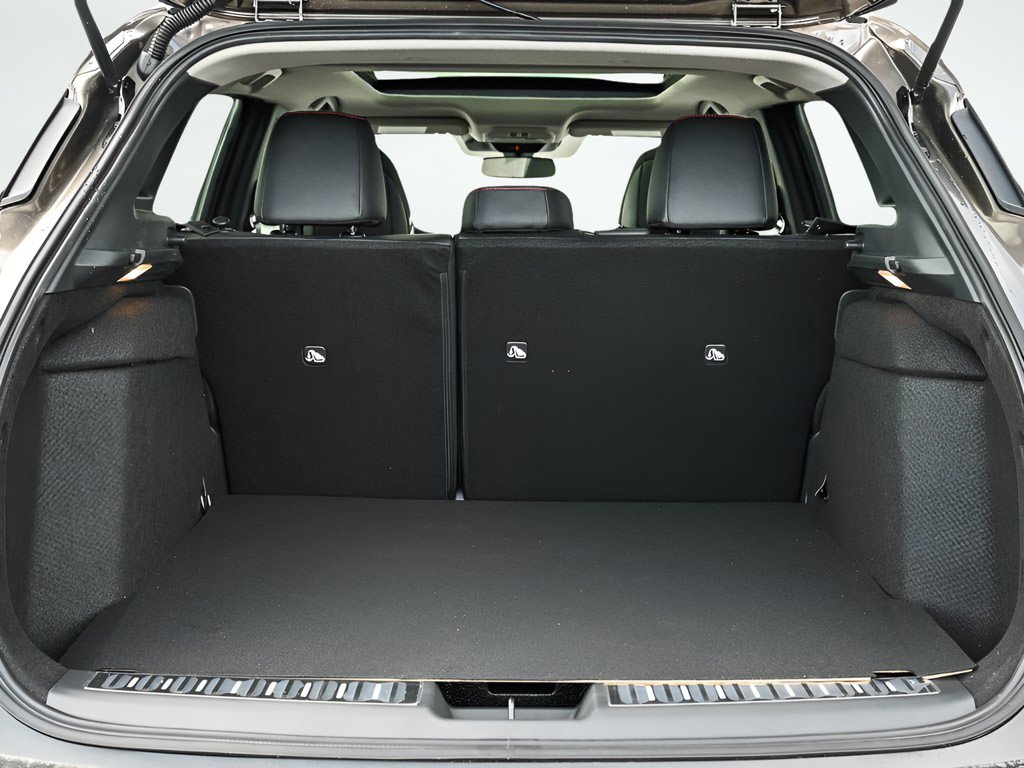 New 2026 Nissan Kicks SR w/ SR Premium Package image 8