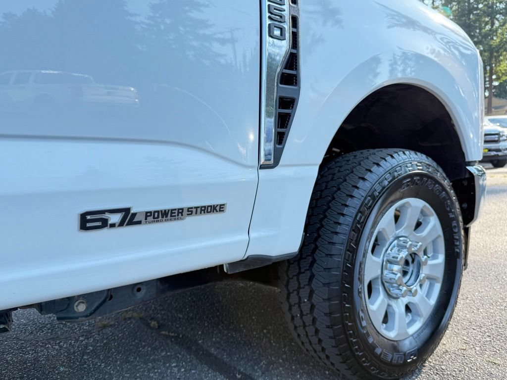 Used 2023 Ford F350 XLT w/ FX4 Off-Road Package AWD/4WD image 32