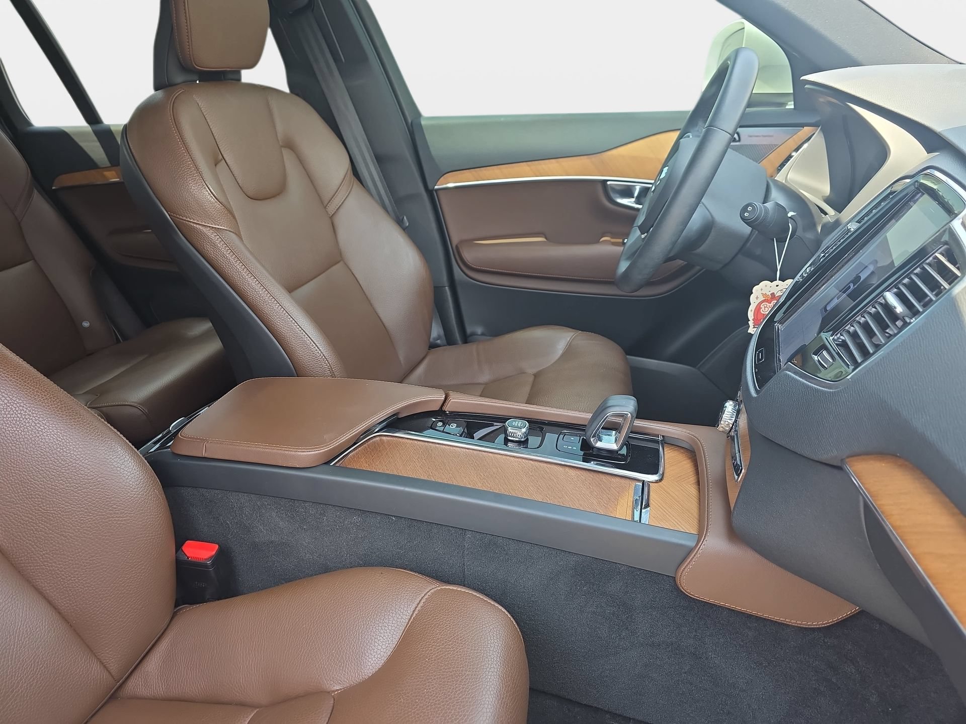 Used 2023 Volvo XC90 B6 Plus w/ Protection Package Premier AWD/4WD image 10