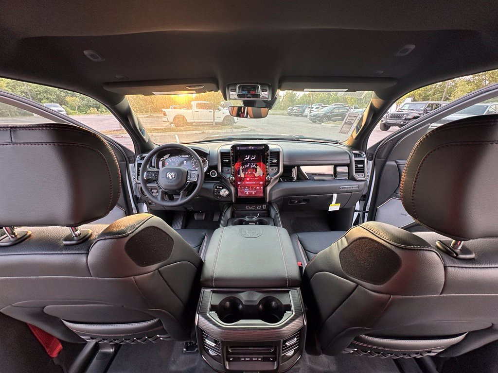 New 2026 RAM 1500 Laramie AWD/4WD image 22