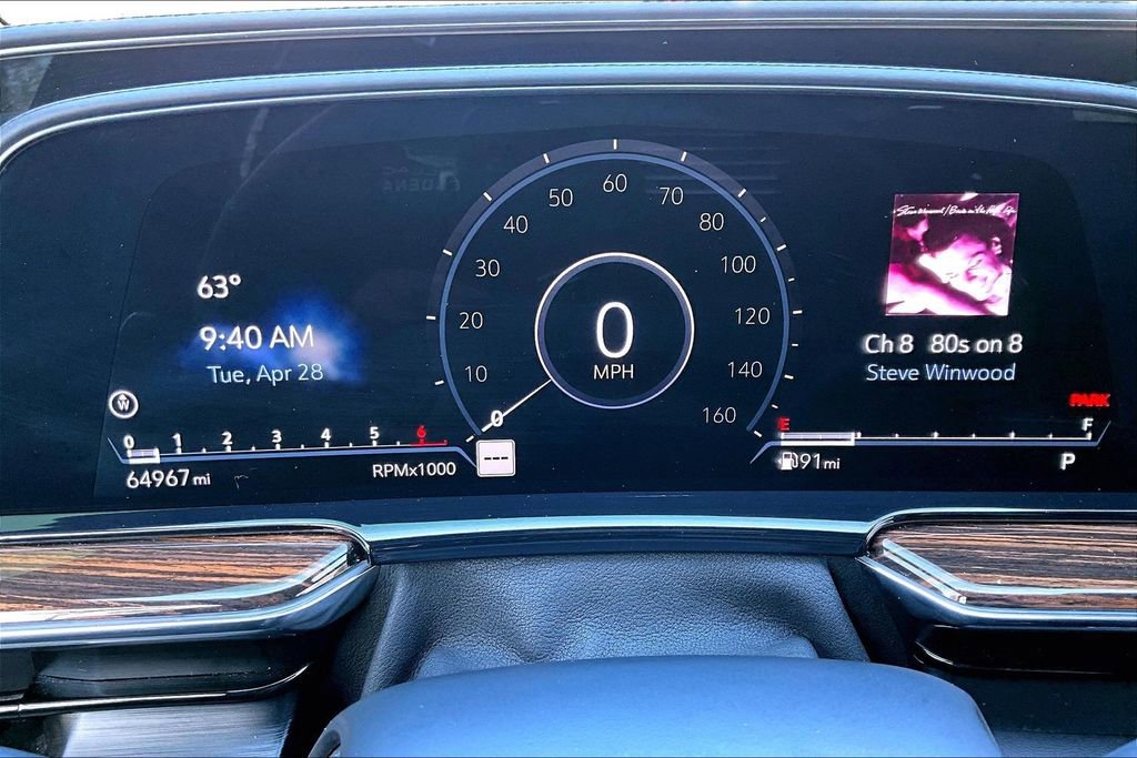Used 2021 Cadillac Escalade Premium Luxury RWD image 24
